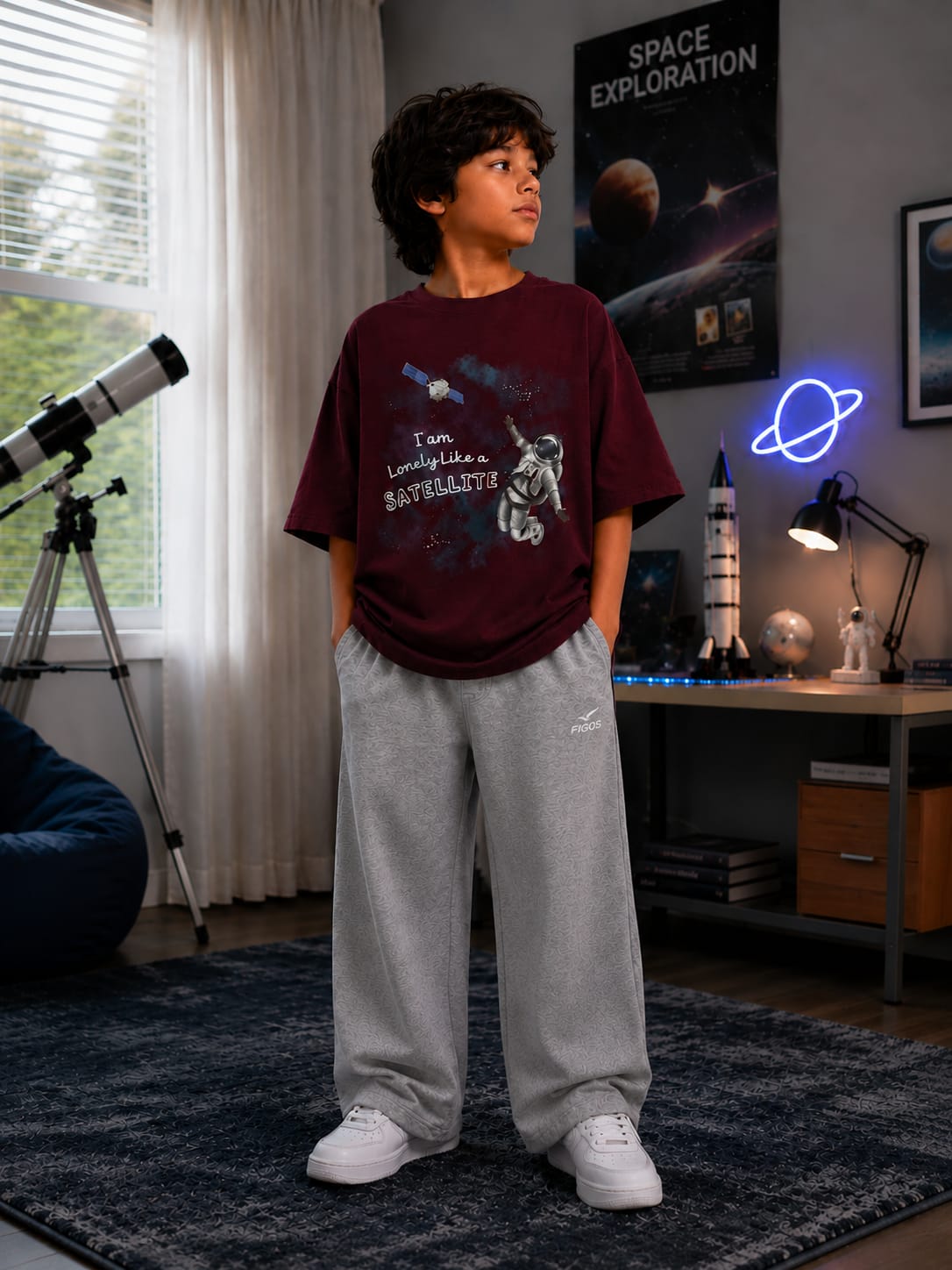 Lonely Satellite Over sized T-shirt